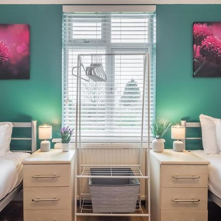 Private Room 6 With Kitchenette By Cb Stays No Minimum Stays CBG Exterior foto